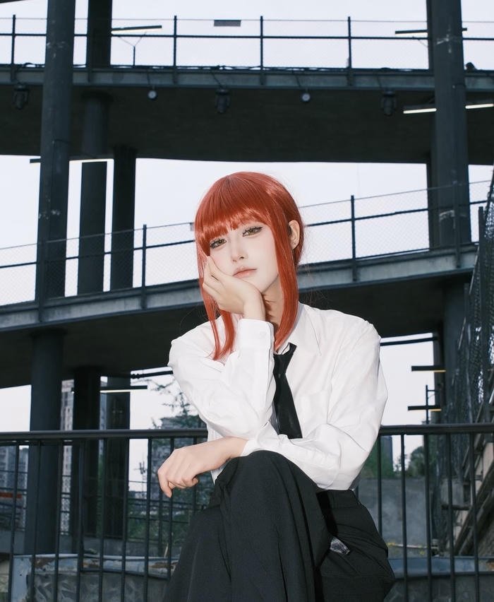 cosplay makima ánh nhìn ấm áp
