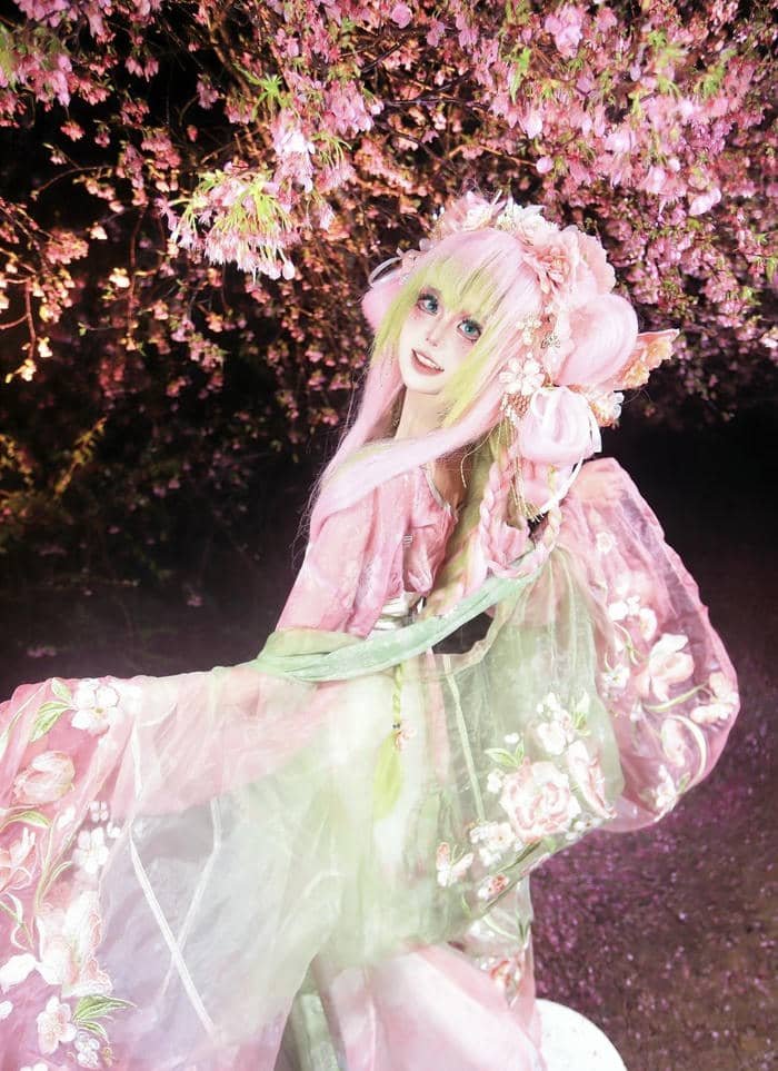 cosplay mitsuri biểu cảm đáng yêu
