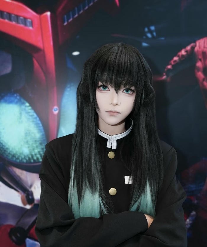 cosplay muichiro nhân vật kiếm sĩ