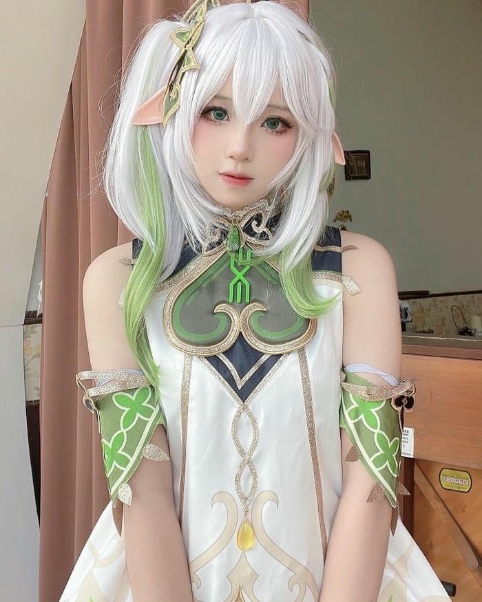 cosplay nahida mắt to long lanh