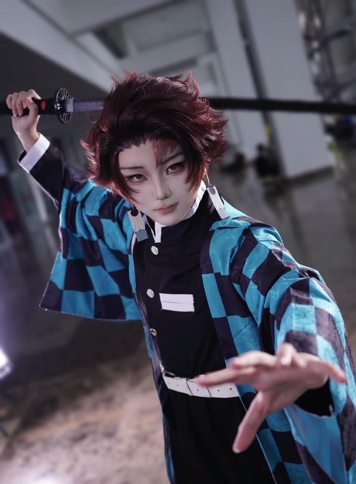 cosplay tanjiro diện mạo ưa nhìn