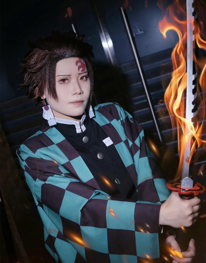 cosplay tanjiro ngoại hình sáng sủa