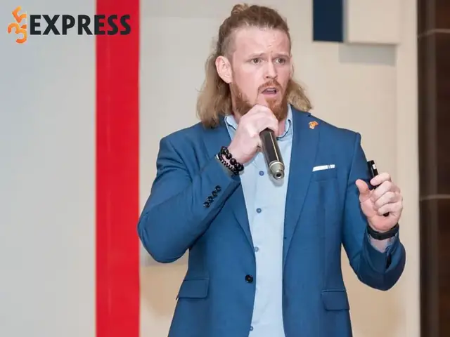 Dane Fort Là Ai? Tổng Quan Về CEO California Fitness & Yoga