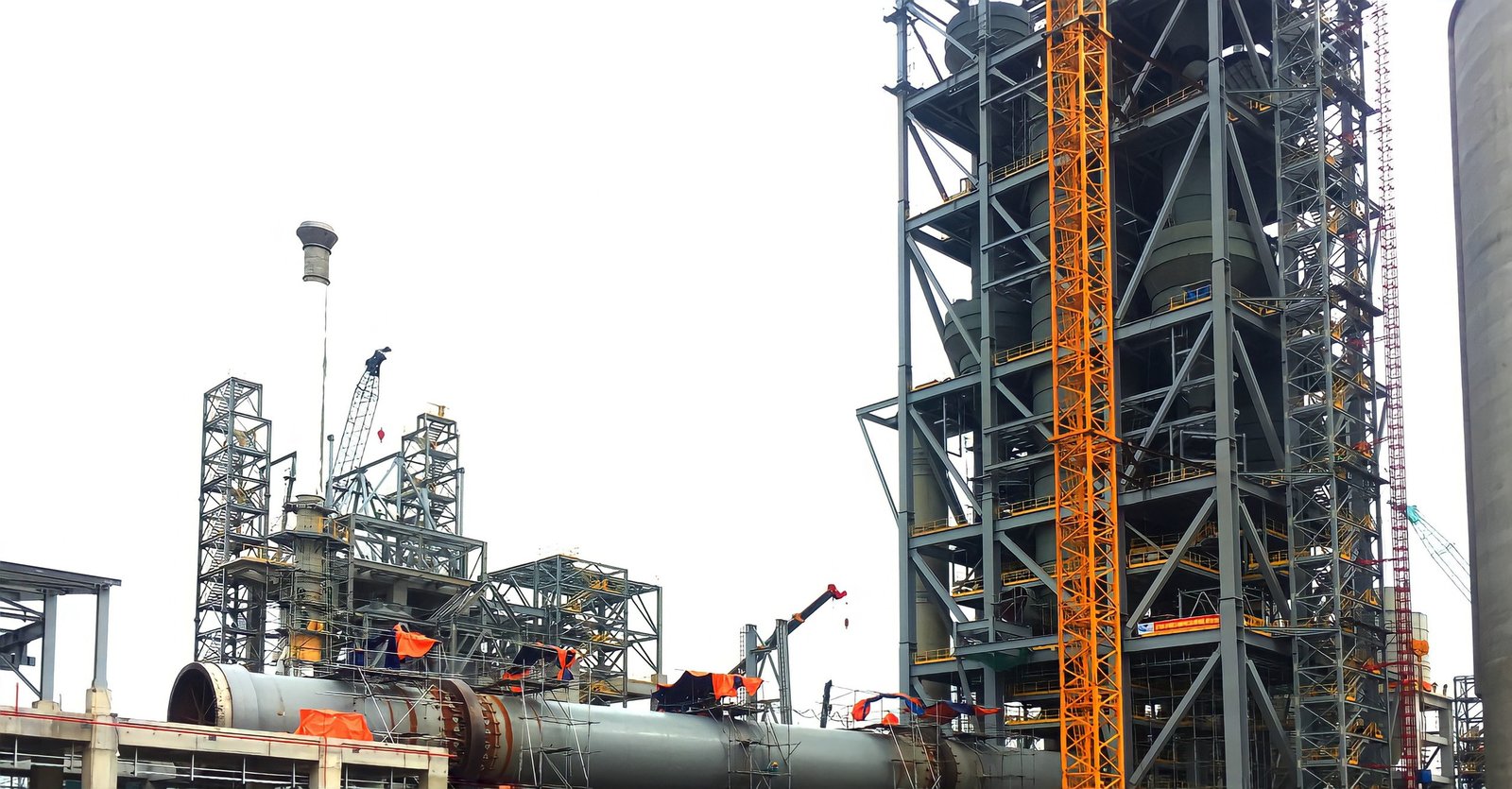 Dây chuyền sản xuất xi măng hiện đại tại nhà máy Xi măng Tân Thắng