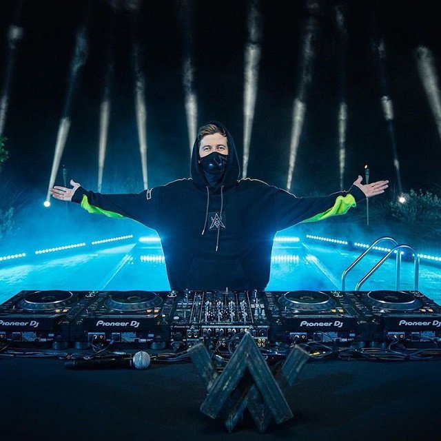 DJ Alan Walker, người tạo hit Faded