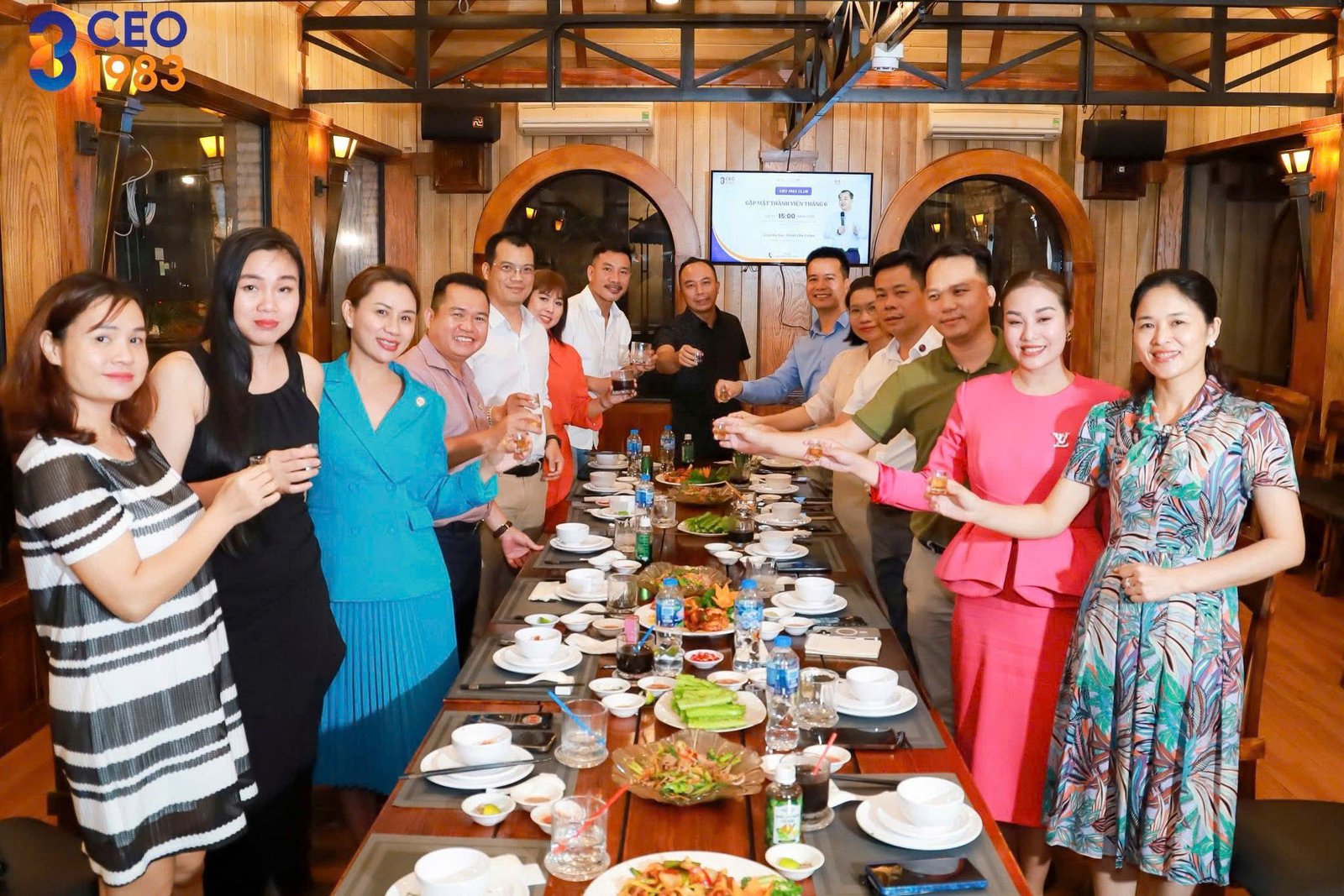 Dụng nhân như dụng mộc