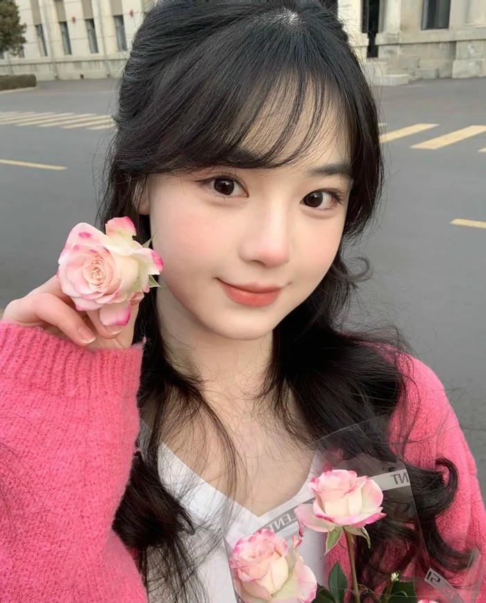 gái xinh 2k3 nụ cười trong trẻo