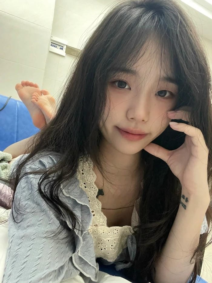 gái xinh 2k3 thần thái cuốn hút