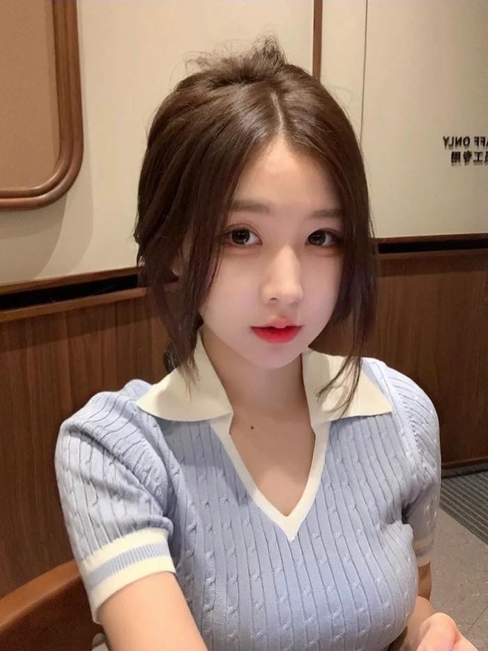 gái xinh 2k3 thần thái dịu dàng