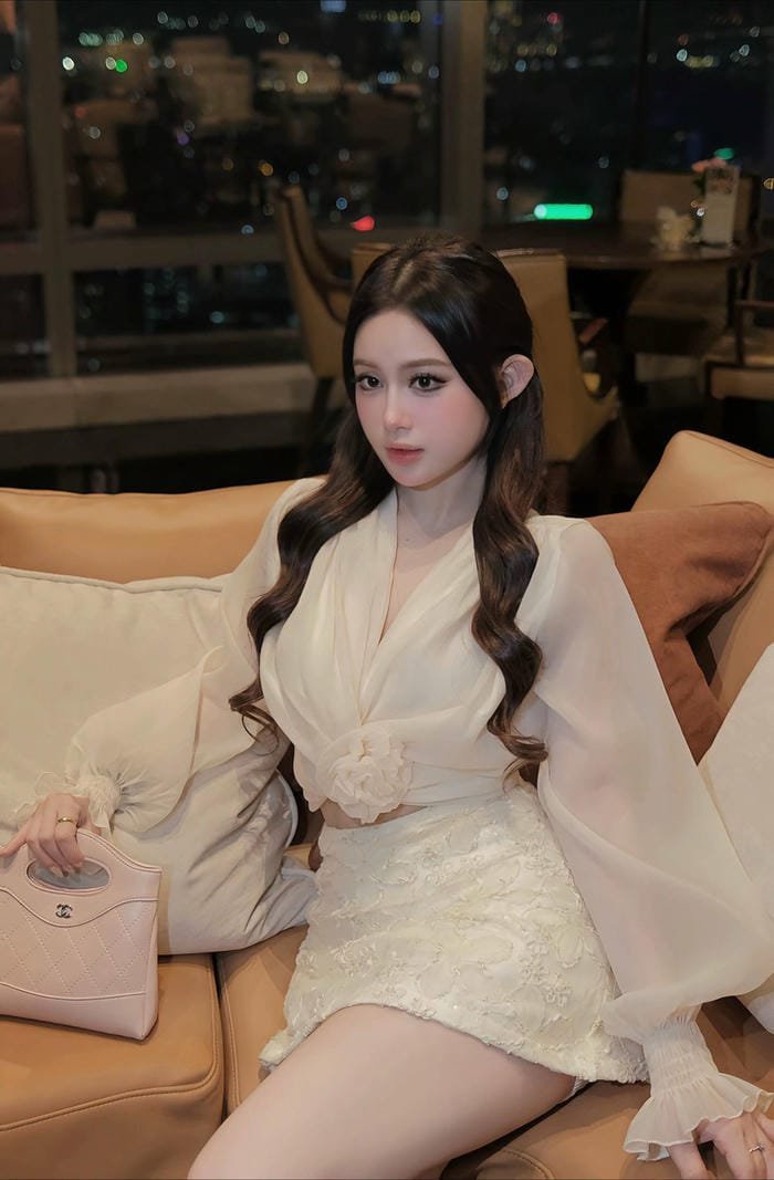 gái xinh 9x trong concept đời thường