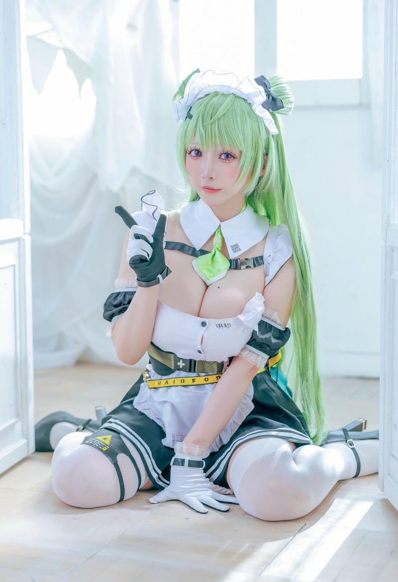 gái xinh cosplay mặc bikini ánh sáng hài hòa