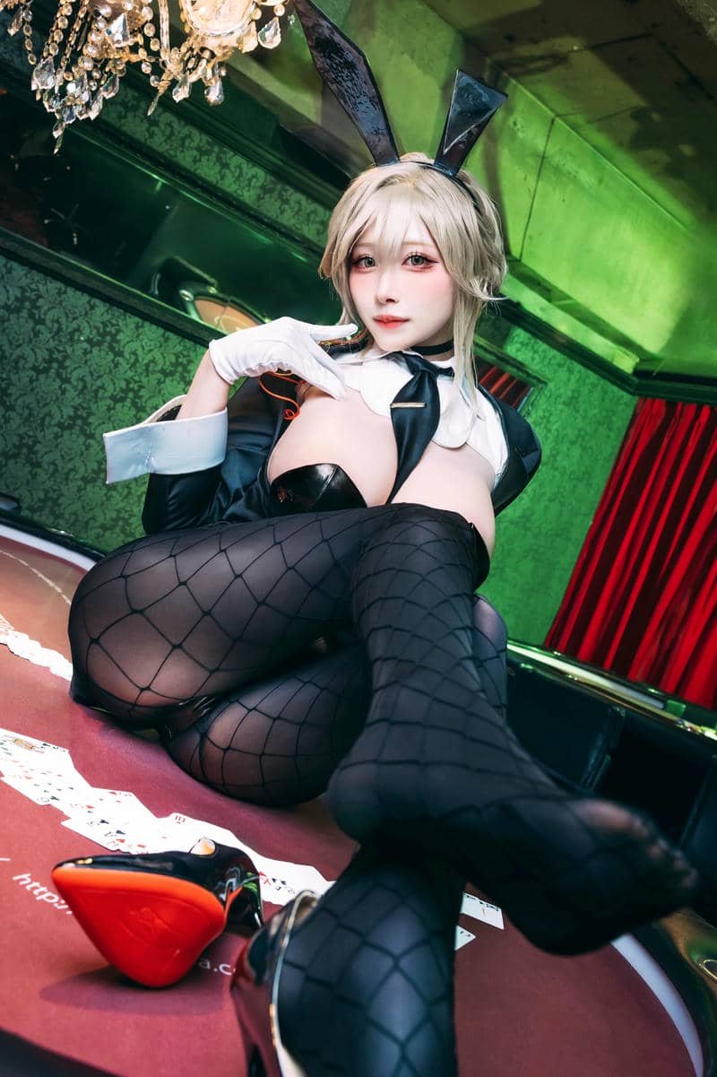 gái xinh cosplay mặc bikini theo xu hướng mới