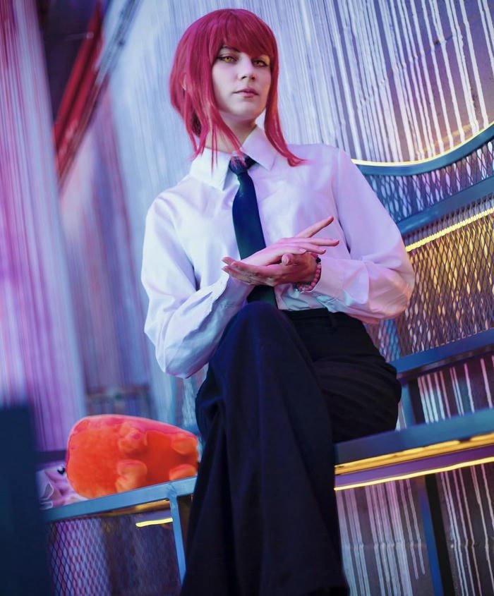 gái xinh cosplay makima duyên nhẹ