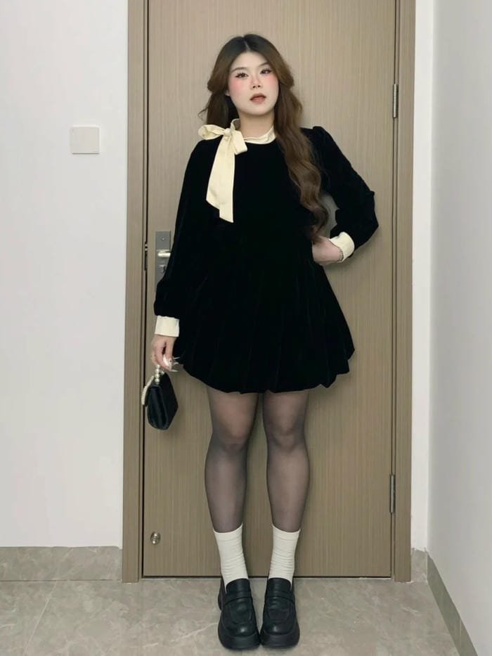 gái xinh mặc quần tất tạo cảm giác thanh lịch