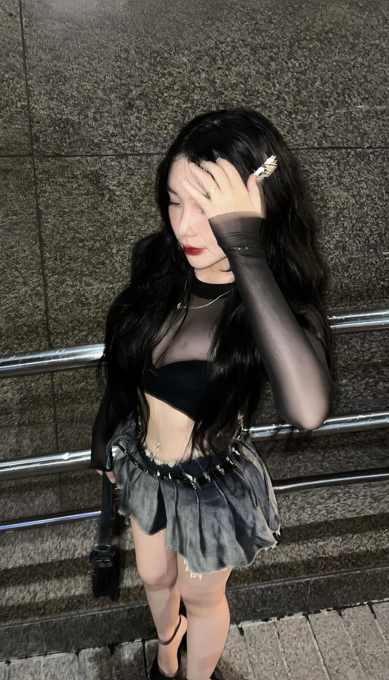 gia khang bikini táo bạo cực chất