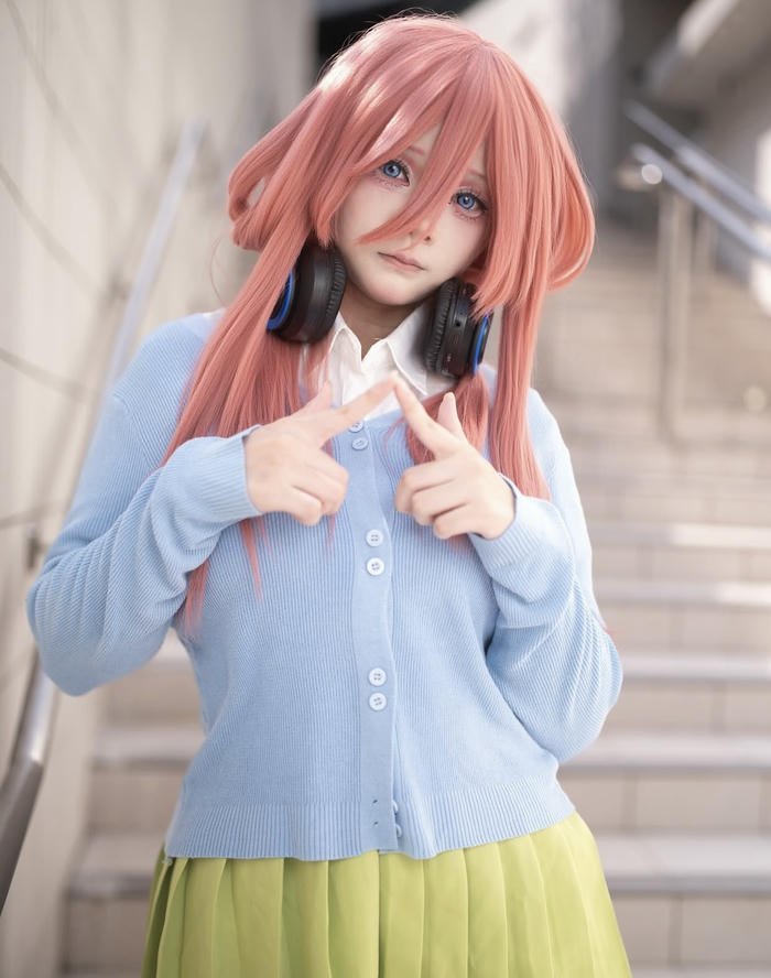 hình Miku Nakano cosplay tạo hình đẹp