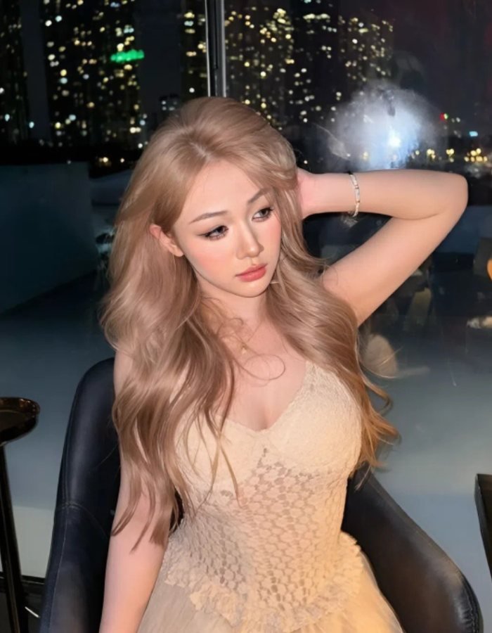 hình ảnh Trần Hà Linh chụp chân dung tự nhiên