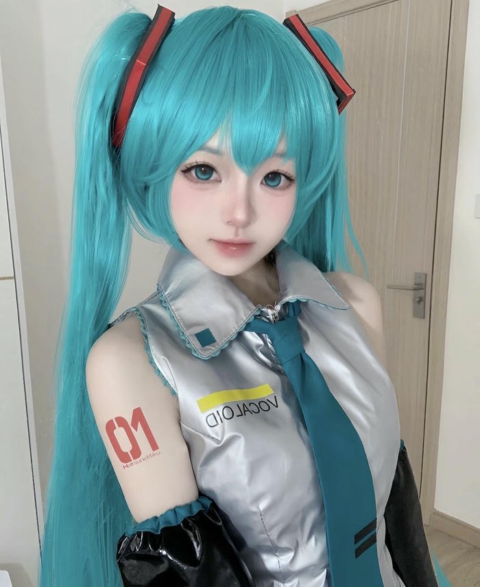 hình ảnh coslay miku trang phục sân khấu