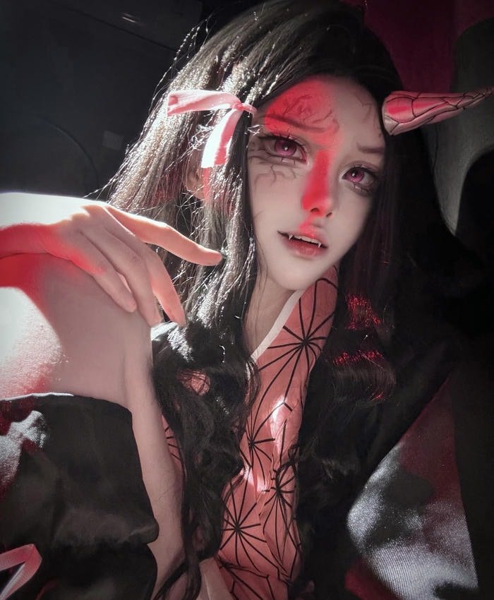hình ảnh coslay nezuko cổ chéo