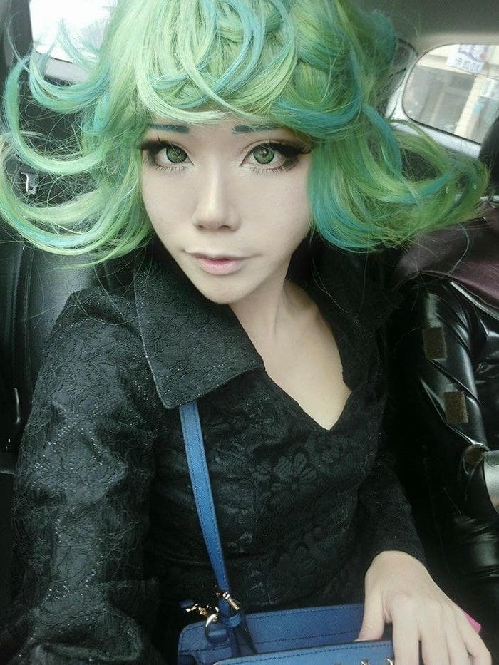 hình ảnh coslay tatsumaki màu sắc chủ đạo