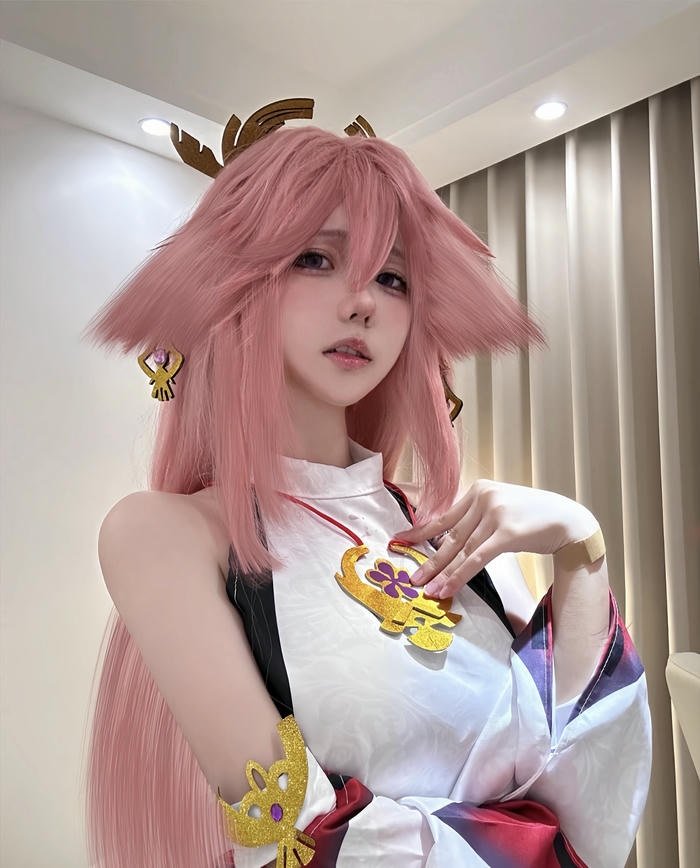 hình ảnh coslay yae miko tai nhọn rõ