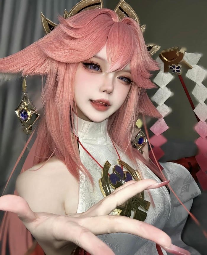 hình ảnh coslay yae miko trang phục lễ