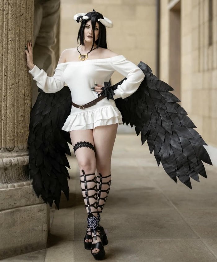 hình ảnh cosplay albedo ánh sáng đẹp