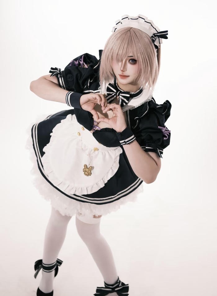 hình ảnh cosplay maid ngọt ngào