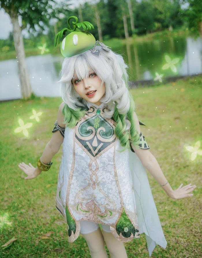 hình ảnh cosplay nahida tóc trắng
