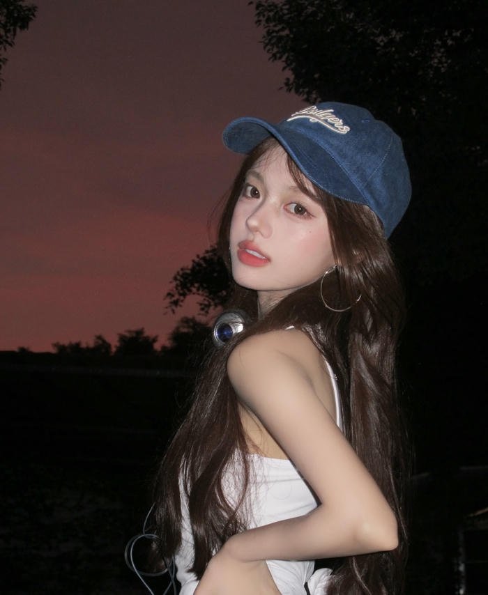 hình ảnh gái Trung Quốc ngầu cuốn lạ