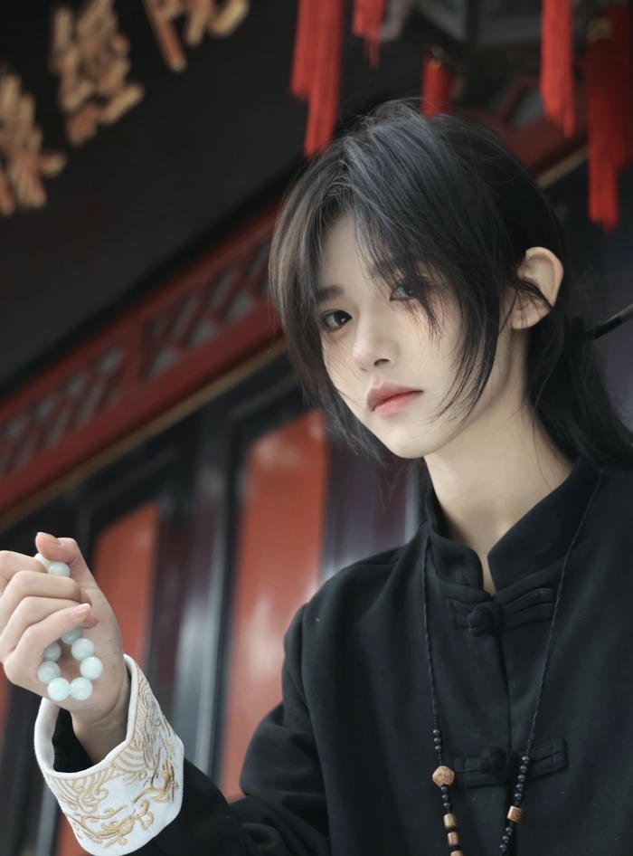 hình ảnh gái Trung Quốc ngầu hiện đại