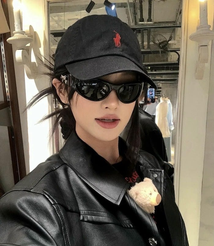 hình ảnh gái Trung Quốc ngầu khác biệt