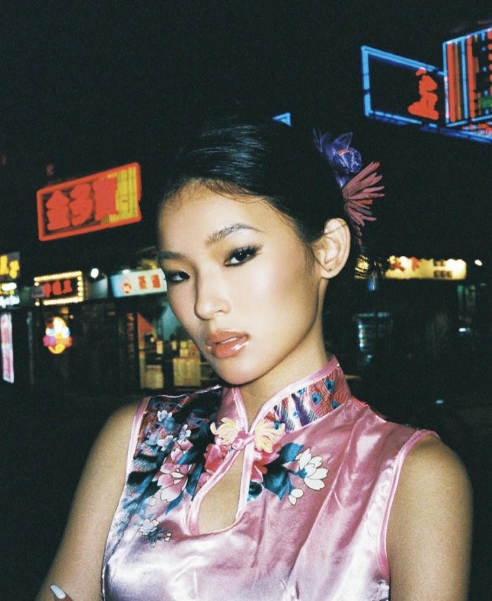 hình ảnh gái Trung Quốc ngầu thần thái