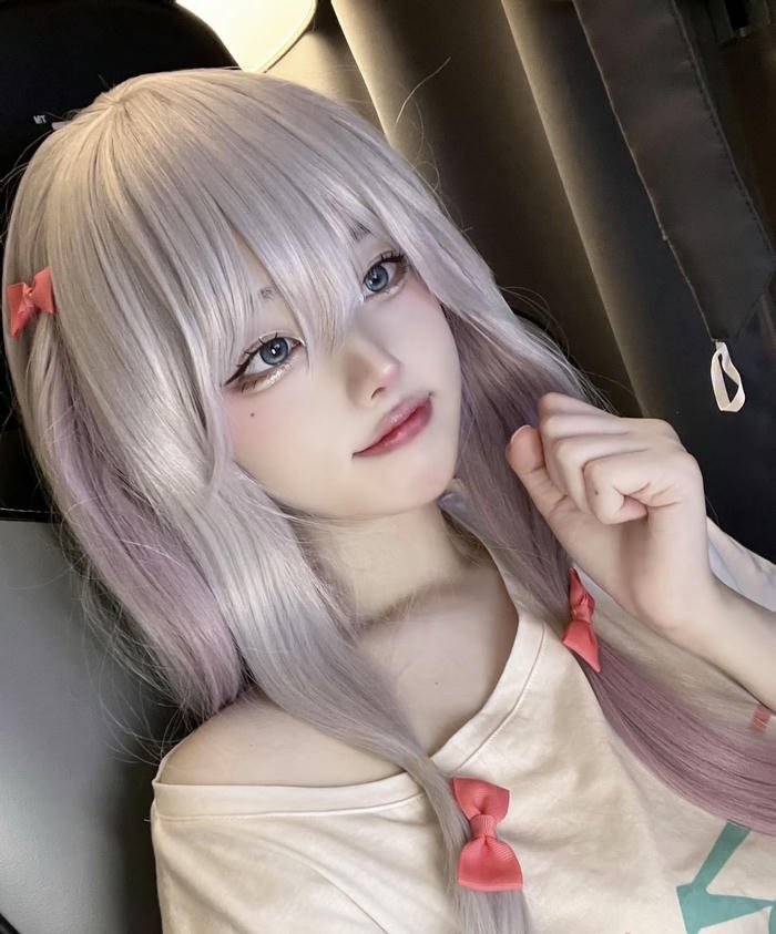 hình ảnh hina cosplay khuôn mặt xinh