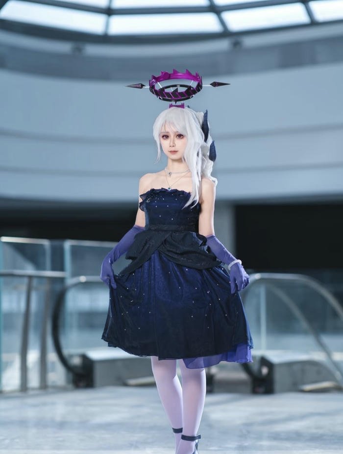 hình ảnh hina cosplay xinh tinh tế