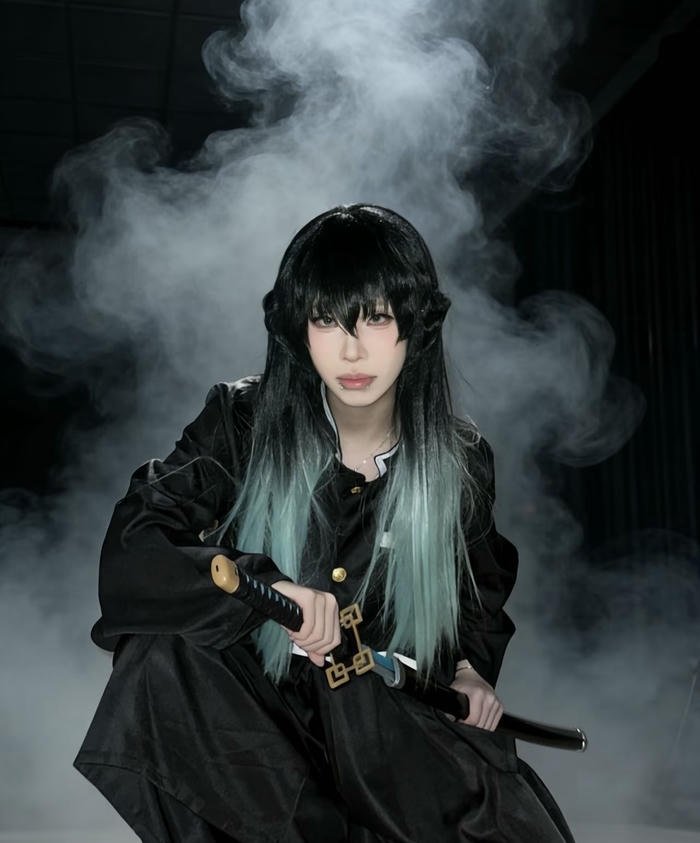 hình ảnh muichiro cosplay tạo hình ngầu