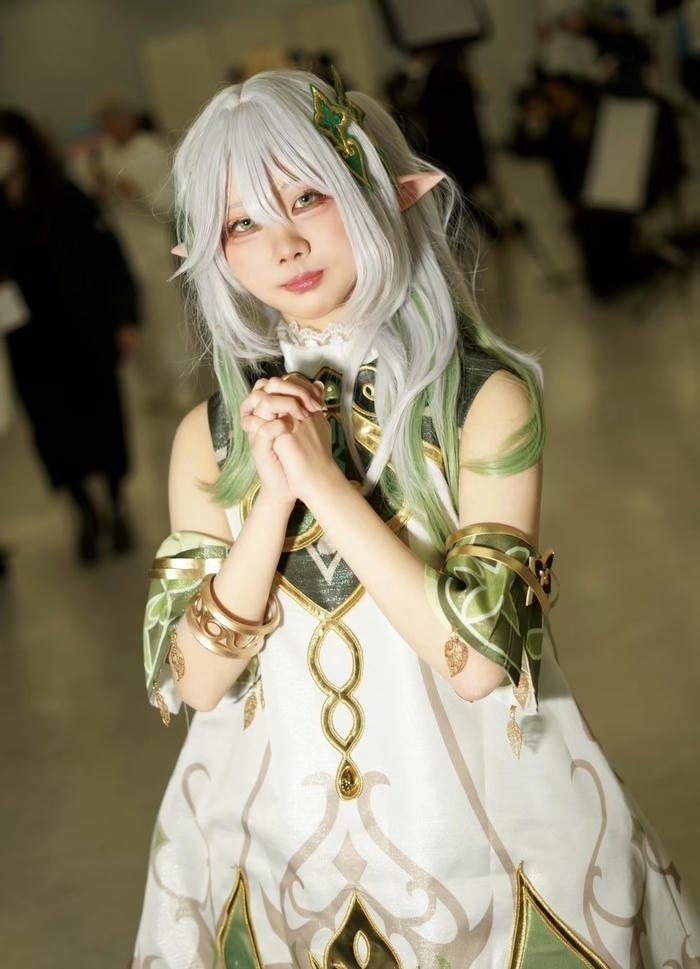 hình ảnh nahida cosplay tóc mượt