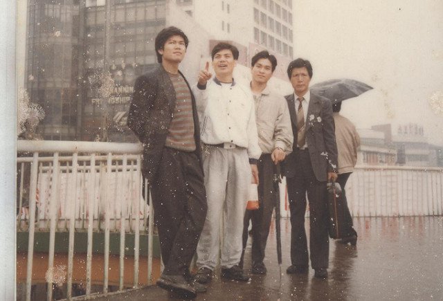 Hình ảnh những ngày đầu khởi nghiệp của doanh nhân Trần Đình Long cùng các cộng sự