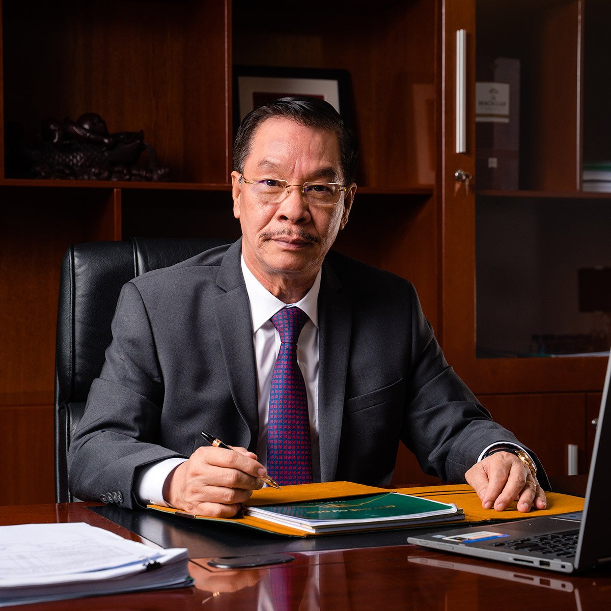 Hình ảnh ông Phạm Văn Đường, Chủ tịch Hội đồng Quản trị Vạn Phúc Group