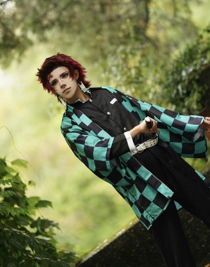 hình ảnh tanjiro cosplay gương mặt đẹp