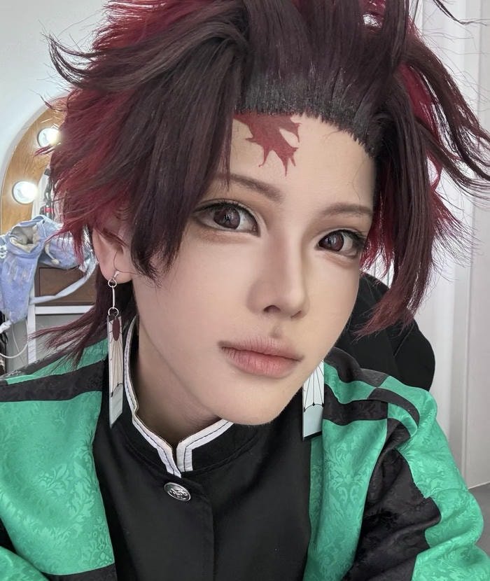 hình ảnh tanjiro cosplay nét mặt đẹp