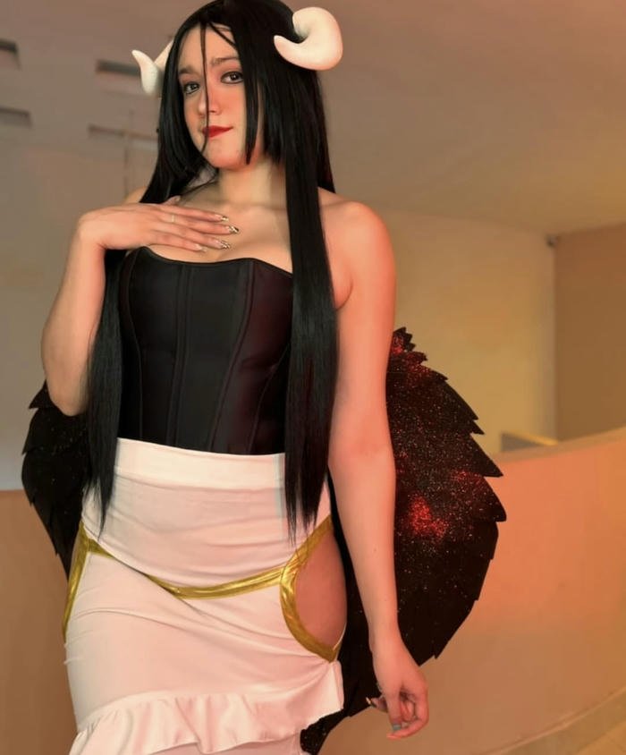 hình cosplay albedo phong cách ma mị