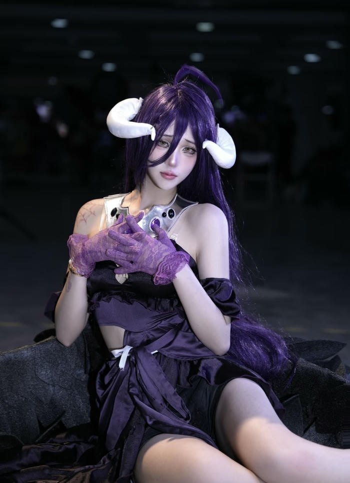 hình cosplay albedo rất ngọt ngào