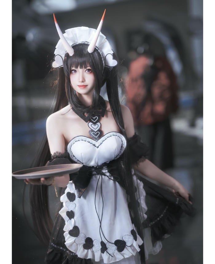 hình cosplay hầu gái phong cách Âu