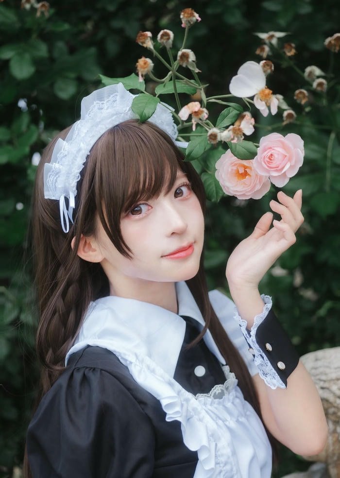 hình cosplay hầu gái trang nhã
