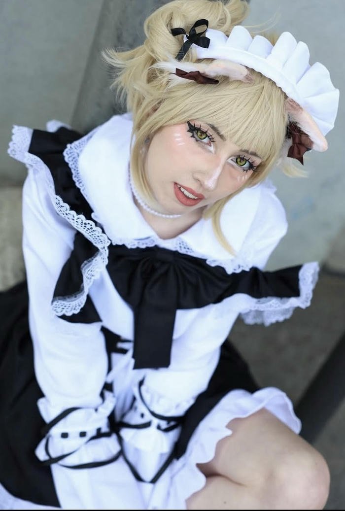 hình cosplay maid phong cách cổ