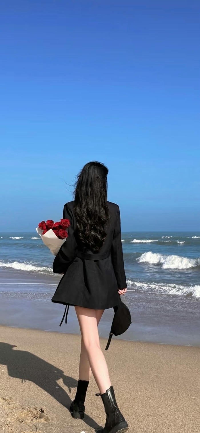hình nền cô gái quay lưng cô đơn