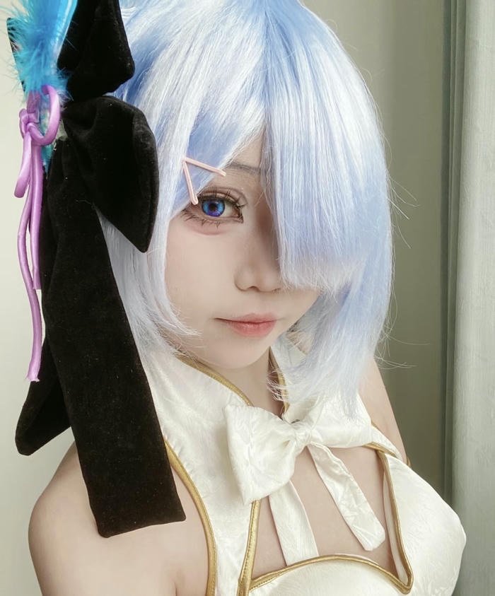 hình rem cosplay mặt dễ thương