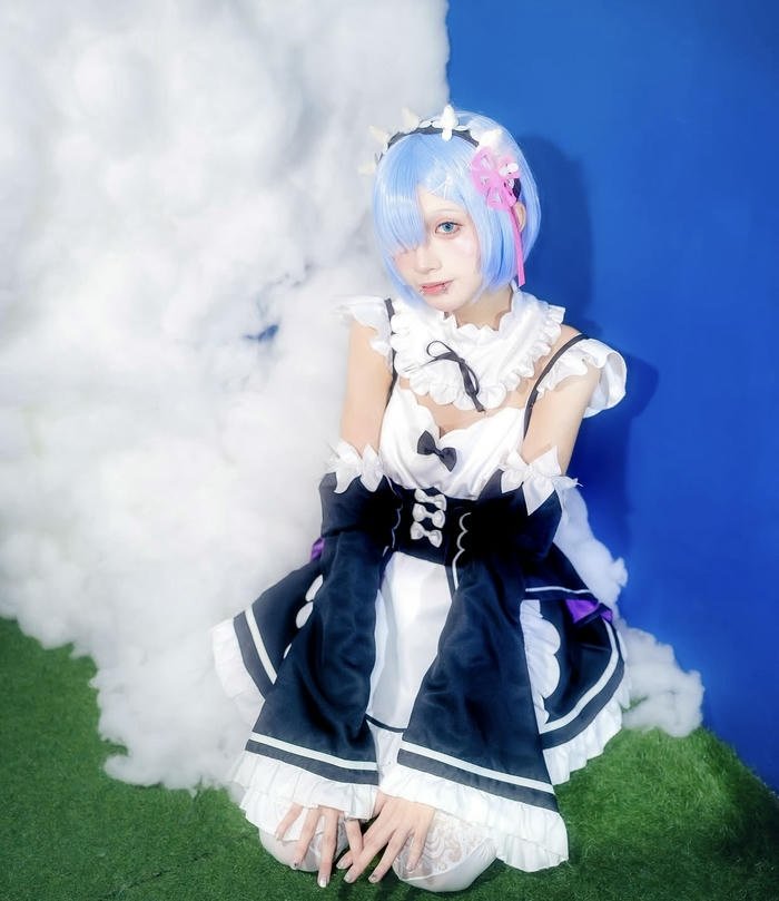 hình rem cosplay vóc dáng đẹp