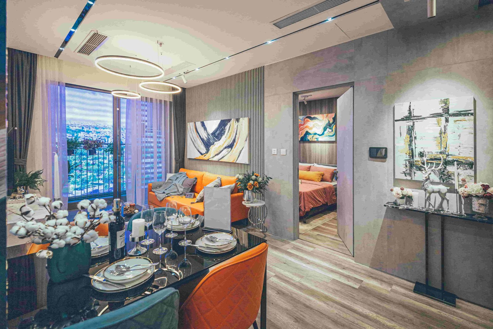 Không gian nội thất ô tô được bố trí gọn gàng và tối ưu công năng